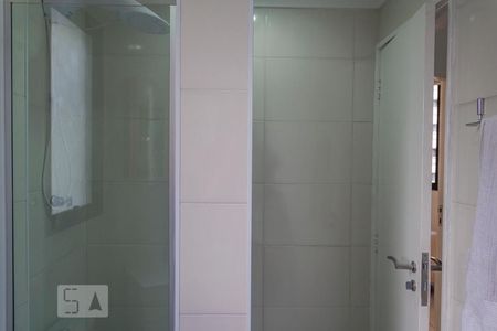Banheiro de apartamento à venda com 1 quarto, 40m² em Indianópolis, São Paulo