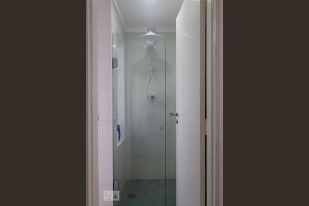 Banheiro de apartamento à venda com 1 quarto, 40m² em Indianópolis, São Paulo