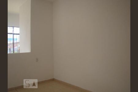 Sala/Quarto de kitnet/studio à venda com 7 quartos, 240m² em Vila Santa Luzia, Taboão da Serra
