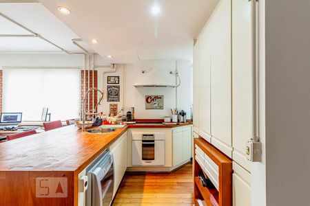 Apartamento à venda com 130m², 1 quarto e 2 vagas Apartamento à venda com 130m², 1 quarto e 2 vagasCozinha