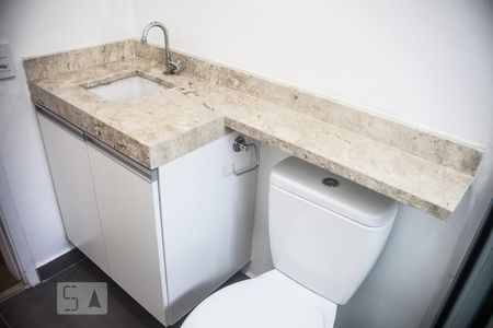 Detalhe do banheiro de apartamento para alugar com 1 quarto, 30m² em Bela Vista, São Paulo