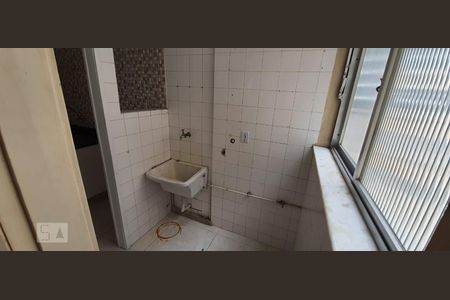 Área de serviço  de apartamento para alugar com 2 quartos, 76m² em Santa Rosa, Niterói