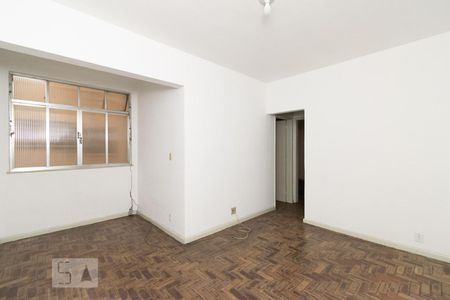 Apartamento para alugar com 75m², 2 quartos e sem vagaSALA