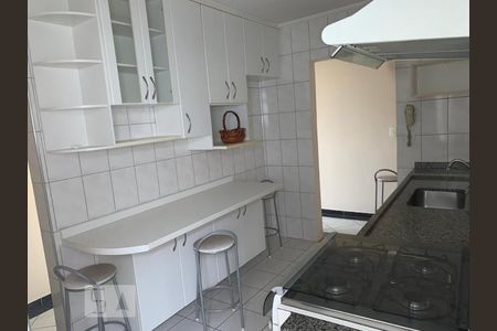 Cozinha de apartamento à venda com 2 quartos, 63m² em Vila Lageado, São Paulo