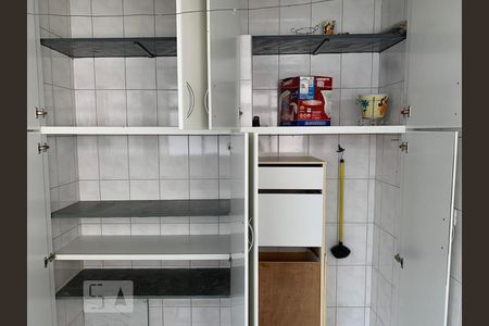 lavanderia de apartamento à venda com 2 quartos, 63m² em Vila Lageado, São Paulo