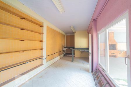 Casa à venda com 500m², 5 quartos e 8 vagas Casa à venda com 500m², 5 quartos e 8 vagasSalão