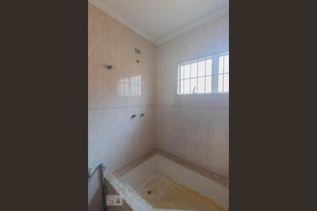 Casa à venda com 500m², 5 quartos e 8 vagas Casa à venda com 500m², 5 quartos e 8 vagasBanheiro