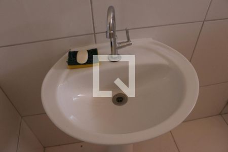 Casa para alugar com 58m², 2 quartos e 2 vagasBanheiro