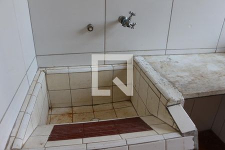 Casa para alugar com 58m², 2 quartos e 2 vagasLavanderia