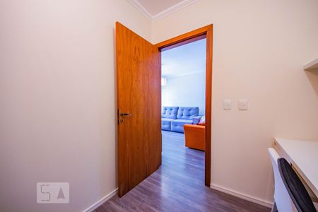 Corredor escritório de apartamento para alugar com 2 quartos, 85m² em Auxiliadora, Porto Alegre