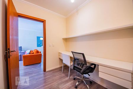 Corredor escritório de apartamento para alugar com 2 quartos, 85m² em Auxiliadora, Porto Alegre