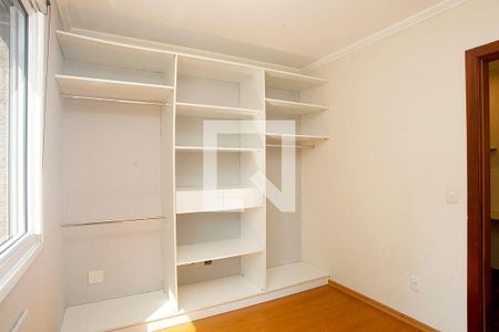 Quarto  de apartamento para alugar com 2 quartos, 85m² em Auxiliadora, Porto Alegre