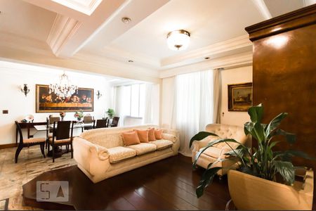 Apartamento para alugar com 290m², 2 quartos e 1 vaga Apartamento para alugar com 290m², 2 quartos e 1 vagaSala de Jantar