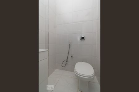 BANHEIRO SOCIAL de apartamento para alugar com 2 quartos, 80m² em Centro, Niterói