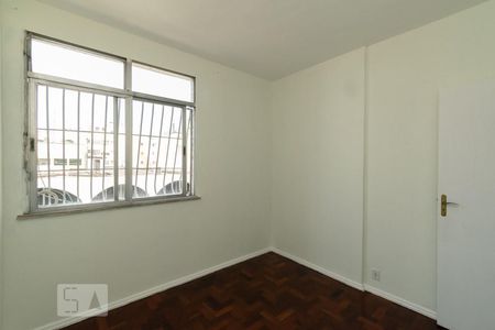 QUARTO 1 de apartamento para alugar com 2 quartos, 80m² em Centro, Niterói