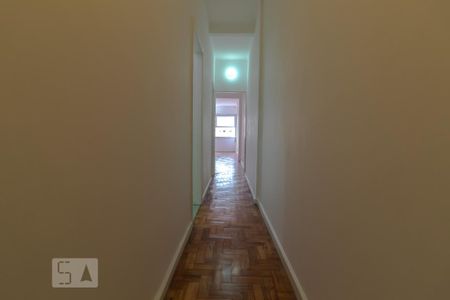 Corredor de kitnet/studio para alugar com 1 quarto, 46m² em Copacabana, Rio de Janeiro