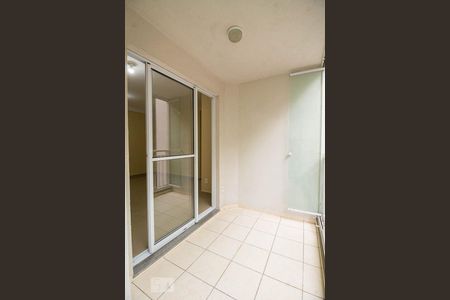 Varanda  de apartamento à venda com 3 quartos, 64m² em Vila Moraes, São Paulo