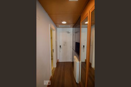 Corredor de apartamento para alugar com 1 quarto, 35m² em Jardim São Paulo(zona Norte), São Paulo