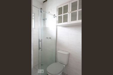 Casa à venda com 120m², 3 quartos e 4 vagas Casa à venda com 120m², 3 quartos e 4 vagasBanheiro 1 - suíte