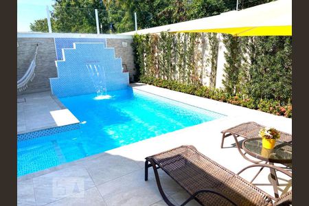 Casa de Condomínio à venda com 4 quartos, 243m² em Vargem Grande, Rio de Janeiro