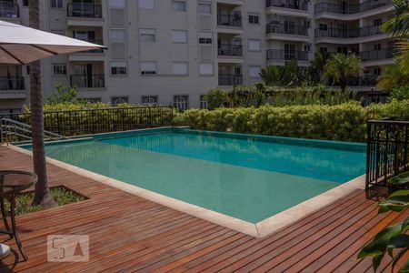 Apartamento para alugar com 70m², 2 quartos e 2 vagasÁrea comum - Piscina