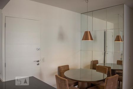 Apartamento para alugar com 70m², 2 quartos e 2 vagasSala