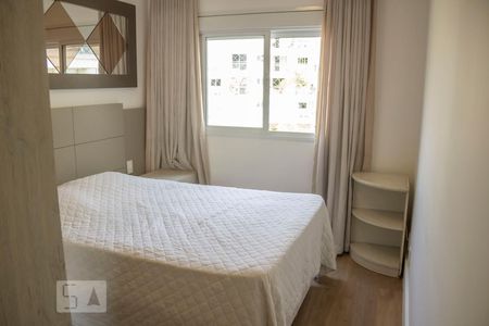 Suíte de apartamento para alugar com 2 quartos, 70m² em Jardim Leonor, São Paulo
