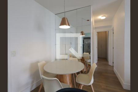 Sala de apartamento para alugar com 2 quartos, 70m² em Jardim Leonor, São Paulo