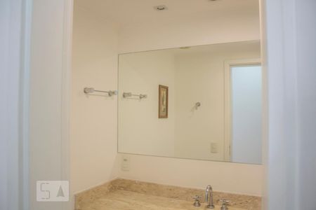 Banheiro de apartamento para alugar com 2 quartos, 70m² em Jardim Leonor, São Paulo