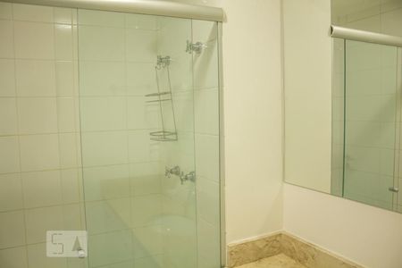 Apartamento para alugar com 70m², 2 quartos e 2 vagasBanheiro da Suíte