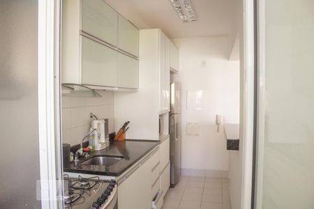 Apartamento para alugar com 70m², 2 quartos e 2 vagasCozinha