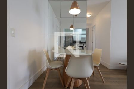 Sala de apartamento para alugar com 2 quartos, 70m² em Jardim Leonor, São Paulo