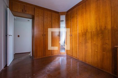 Apartamento para alugar com 130m², 4 quartos e 2 vagas Apartamento para alugar com 130m², 4 quartos e 2 vagasQuarto 3