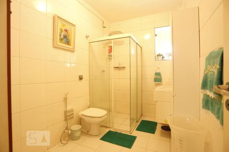 Apartamento à venda com 241m², 4 quartos e 2 vagasBanheiro do Quarto 3- Suíte