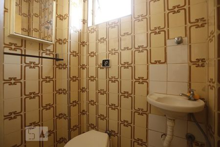 Apartamento à venda com 241m², 4 quartos e 2 vagasBanheiro de Serviços