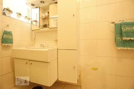 Apartamento à venda com 241m², 4 quartos e 2 vagasBanheiro do Quarto 3- Suíte