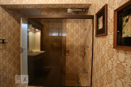 Apartamento à venda com 241m², 4 quartos e 2 vagasBanheiro Social