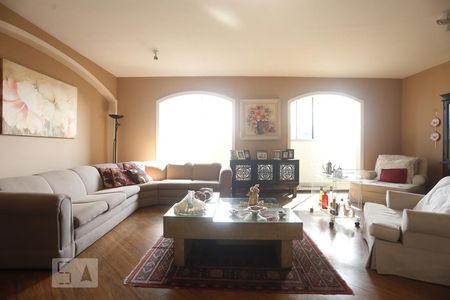 Apartamento à venda com 241m², 4 quartos e 2 vagasSala
