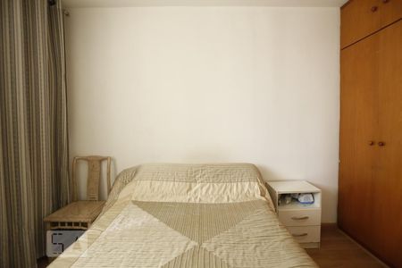 Apartamento à venda com 241m², 4 quartos e 2 vagasQuarto 2