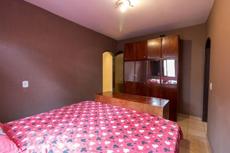 Casa à venda com 240m², 4 quartos e 2 vagasQuarto 2