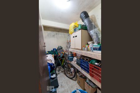 Casa à venda com 240m², 4 quartos e 2 vagasQuarto de serviço