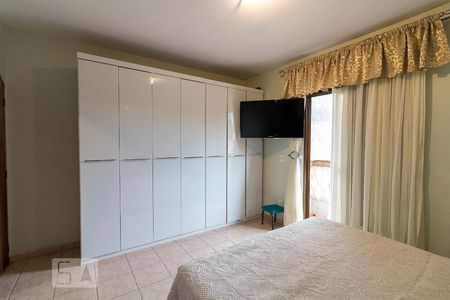 Quarto 1 suíte de casa para alugar com 4 quartos, 240m² em Parque Continental Iii, Guarulhos