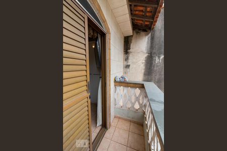 Casa à venda com 240m², 4 quartos e 2 vagasVaranda quarto 1 suíte