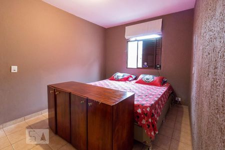 Casa à venda com 240m², 4 quartos e 2 vagasQuarto 2