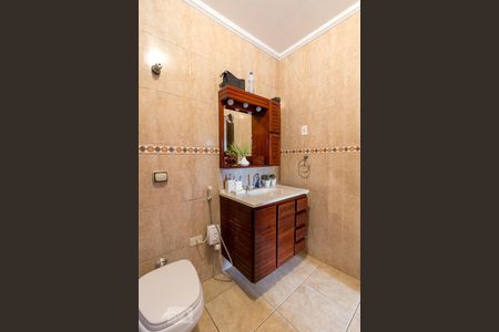 Casa à venda com 240m², 4 quartos e 2 vagasBanheiro quarto 1 suíte