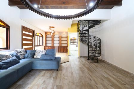 Detalhe de casa para alugar com 3 quartos, 230m² em Alto da Lapa, São Paulo