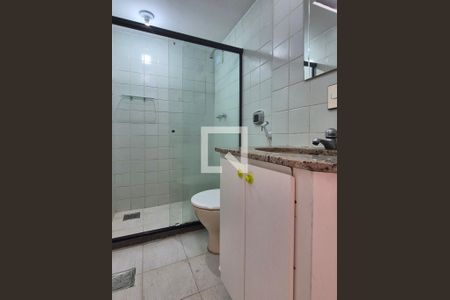 Apartamento para alugar com 200m², 4 quartos e 2 vagas Apartamento para alugar com 200m², 4 quartos e 2 vagasBanheiro