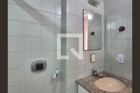 Apartamento para alugar com 200m², 4 quartos e 2 vagas Apartamento para alugar com 200m², 4 quartos e 2 vagasBanheiro