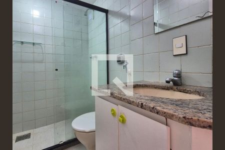 Apartamento para alugar com 200m², 4 quartos e 2 vagas Apartamento para alugar com 200m², 4 quartos e 2 vagasBanheiro