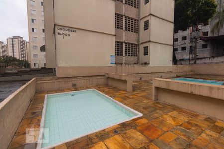 Apartamento à venda com 74m², 3 quartos e 1 vaga Apartamento à venda com 74m², 3 quartos e 1 vagaPiscina - Condomínio